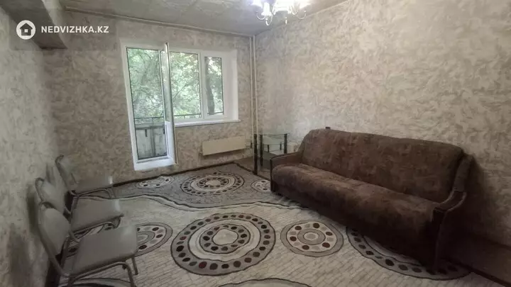 1-комнатная квартира, этаж 3 из 5, 33 м²