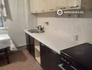 1-комнатная квартира, этаж 3 из 5, 33 м², миниатюра 3