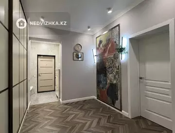 3-комнатная квартира, этаж 7 из 12, 93 м²