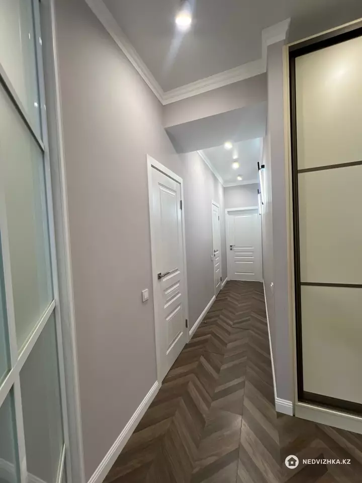 3-комнатная квартира, этаж 7 из 12, 93 м², фотография 3