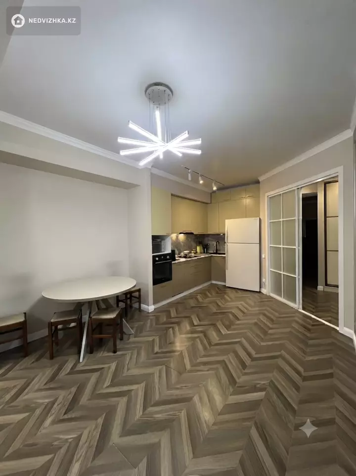 3-комнатная квартира, этаж 7 из 12, 93 м², фотография 4