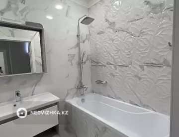 3-комнатная квартира, этаж 7 из 12, 93 м², миниатюра 9