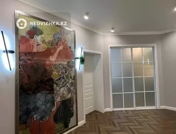 3-комнатная квартира, этаж 7 из 12, 93 м²