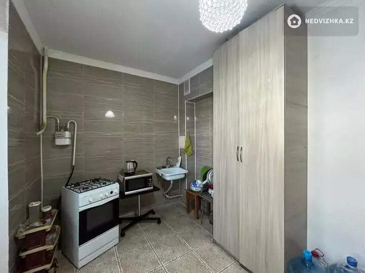 1-комнатная квартира, этаж 1 из 5, 45 м², фотография 3