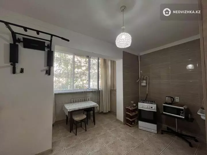 1-комнатная квартира, этаж 1 из 5, 45 м²