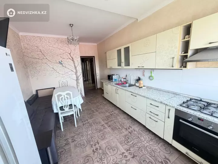 2-бөлмелі пәтер, қабат 7 барлық қабат саны 10, 90 м², 4-фотосурет