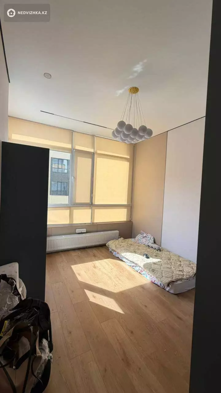 3-комнатная квартира, этаж 5 из 21, 70 м², фотография 4
