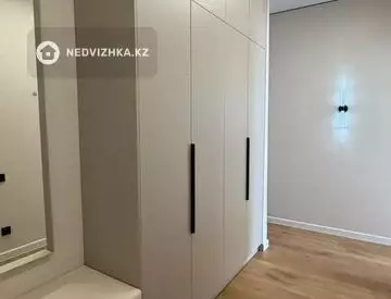 3-комнатная квартира, этаж 5 из 21, 70 м², миниатюра 6