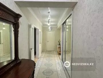 3-комнатная квартира, этаж 1 из 10, 91 м²