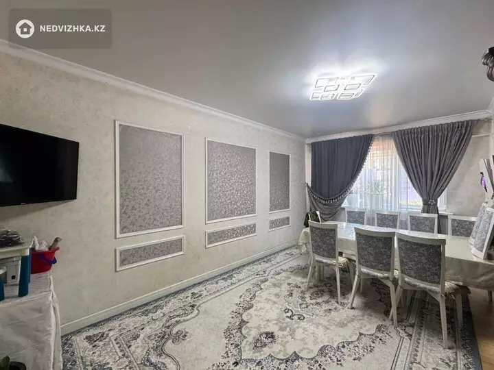 3-комнатная квартира, этаж 1 из 10, 91 м², фотография 2