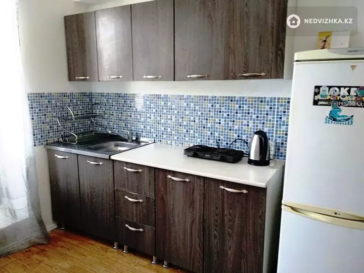 2-комнатная квартира, этаж 4 из 5, 37 м², фотография 4