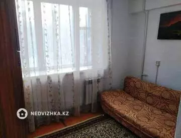 2-комнатная квартира, этаж 4 из 5, 37 м², миниатюра 8