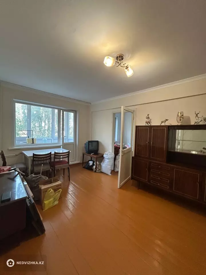3-комнатная квартира, этаж 2 из 5, 59 м², фотография 3