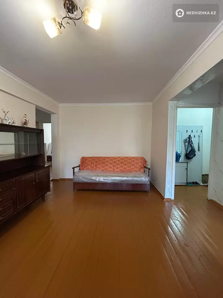 3-комнатная квартира, этаж 2 из 5, 59 м², фотография 4