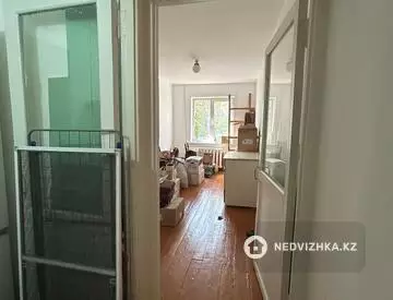 3-комнатная квартира, этаж 2 из 5, 59 м², миниатюра 5
