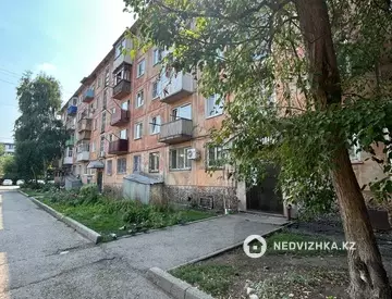 3-комнатная квартира, этаж 2 из 5, 59 м², миниатюра 12