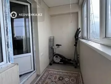 3-комнатная квартира, этаж 18 из 19, 103 м², миниатюра 3