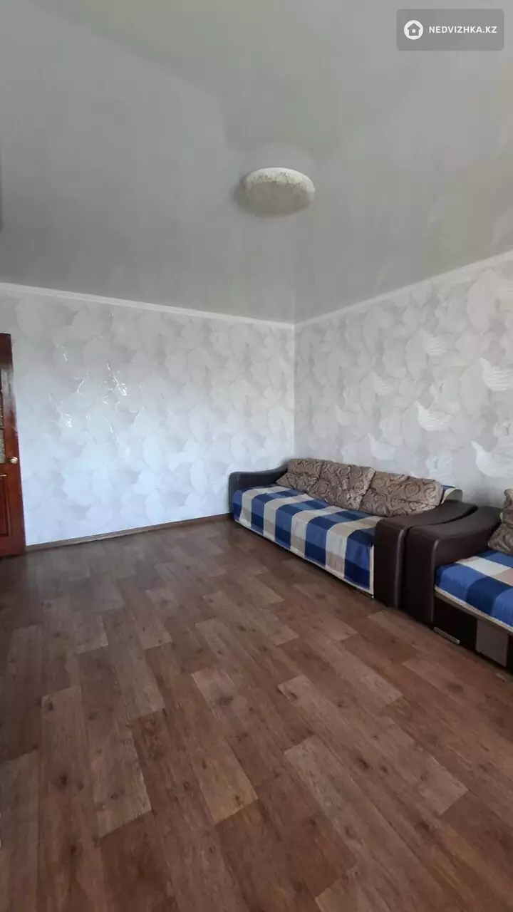 2-комнатная квартира, этаж 5 из 5, 54 м², фотография 2