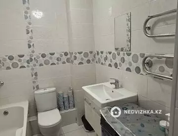 2-комнатная квартира, этаж 11 из 14, 89 м², миниатюра 9