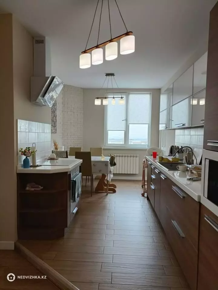 3-комнатная квартира, этаж 6 из 15, 127 м², фотография 4