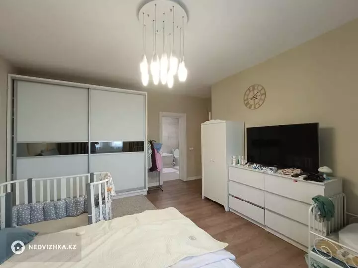 3-комнатная квартира, этаж 6 из 15, 127 м², фотография 5