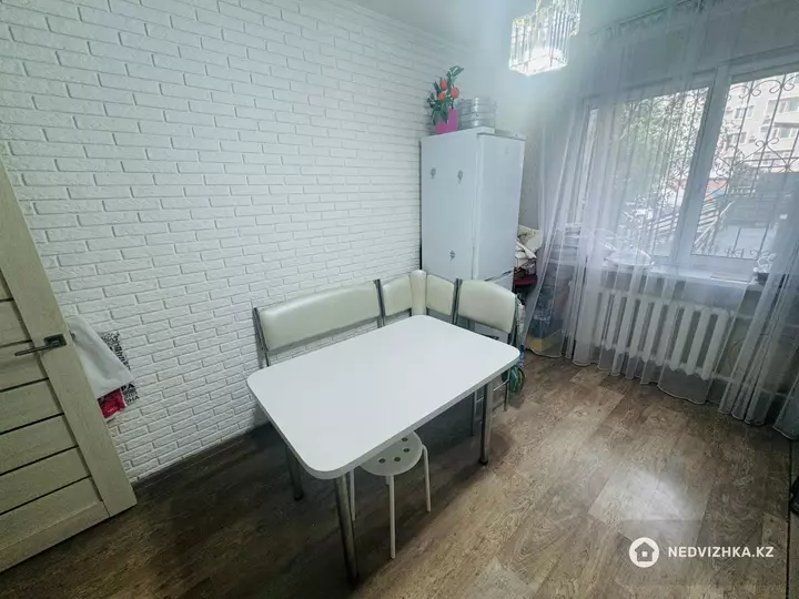 2-комнатная квартира, этаж 1 из 9, 56 м²