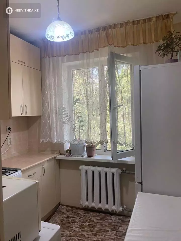 2-комнатная квартира, этаж 5 из 5, 43 м², фотография 2