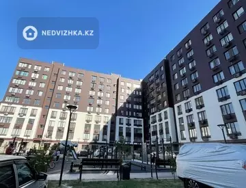 1-комнатная квартира, этаж 8 из 9, 37 м²