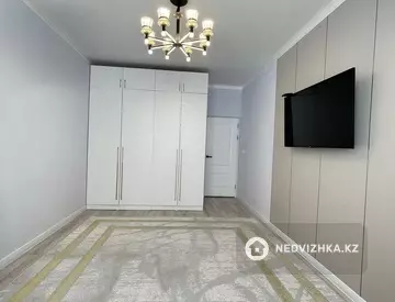 1-комнатная квартира, этаж 8 из 9, 37 м², миниатюра 6
