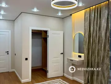 3-комнатная квартира, этаж 13 из 17, 68 м², миниатюра 6