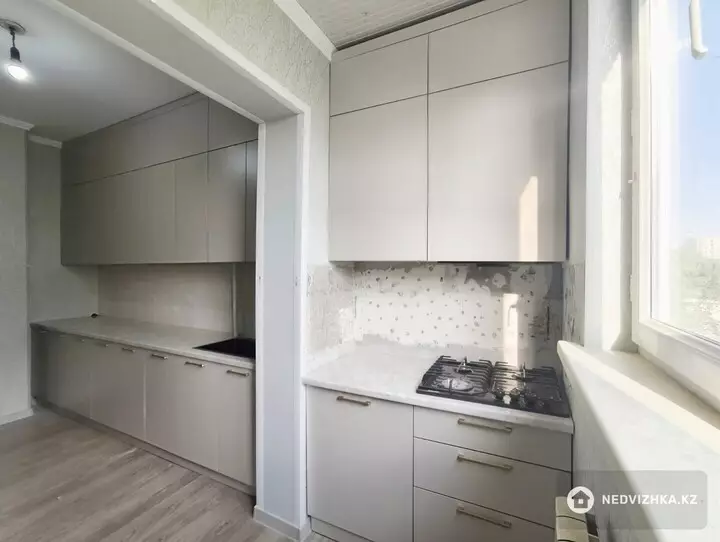 3-комнатная квартира, этаж 4 из 5, 68 м², фотография 3