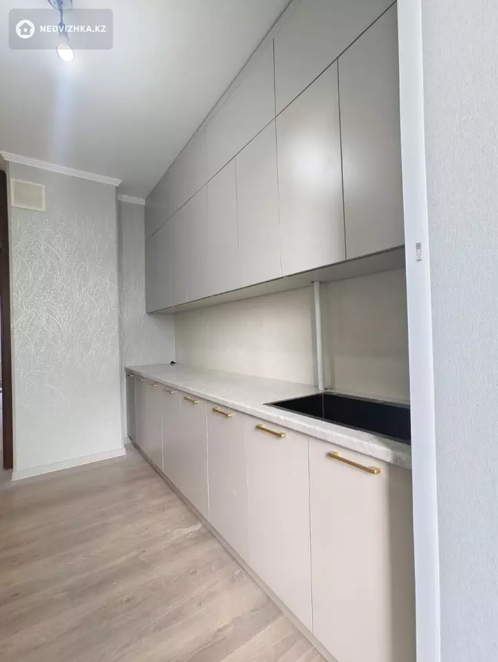 3-комнатная квартира, этаж 4 из 5, 68 м², фотография 2