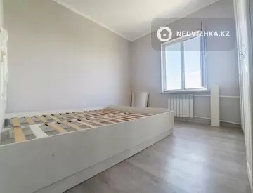 3-комнатная квартира, этаж 4 из 5, 68 м², миниатюра 9