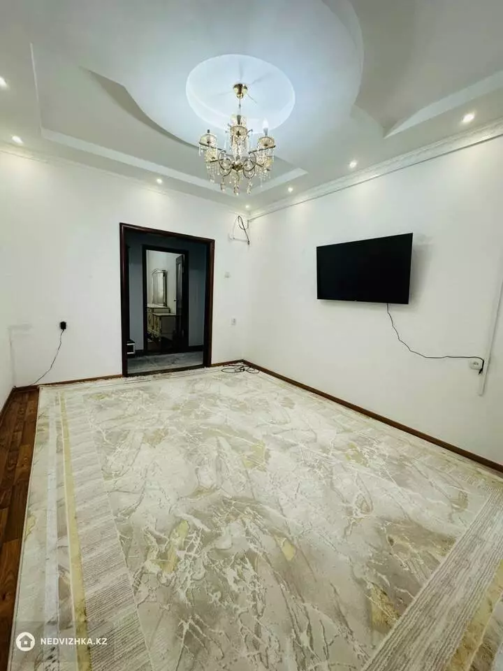 1-комнатная квартира, этаж 3 из 5, 60 м², фотография 4