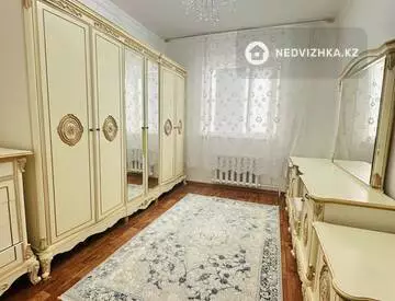 1-комнатная квартира, этаж 3 из 5, 60 м²