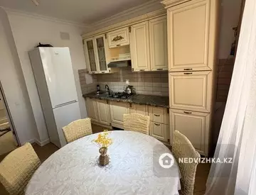 3-комнатная квартира, этаж 4 из 9, 75 м²