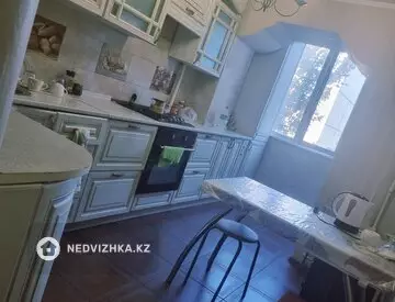 3-комнатная квартира, этаж 3 из 9, 55 м²