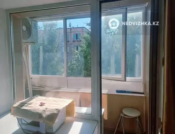 3-комнатная квартира, этаж 3 из 9, 55 м²