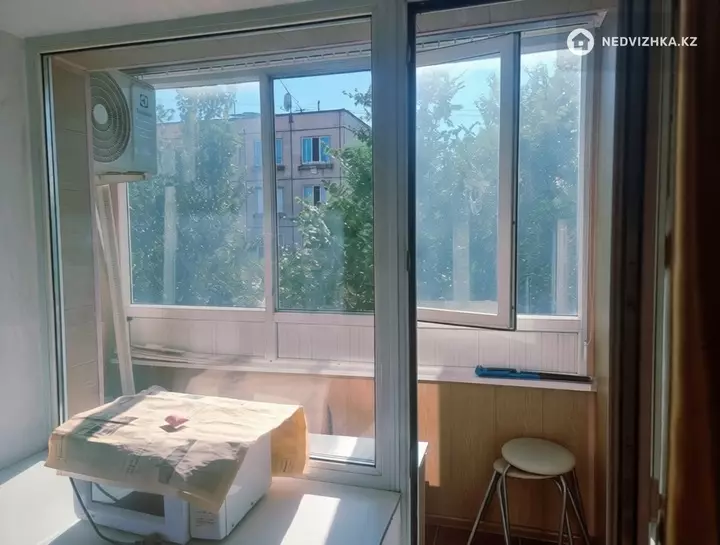 3-комнатная квартира, этаж 3 из 9, 55 м², фотография 5