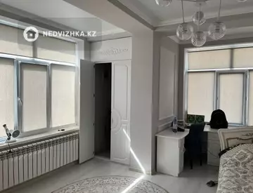 3-комнатная квартира, этаж 3 из 7, 84 м²