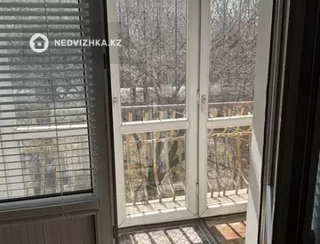 3-комнатная квартира, этаж 3 из 3, 68 м², миниатюра 10