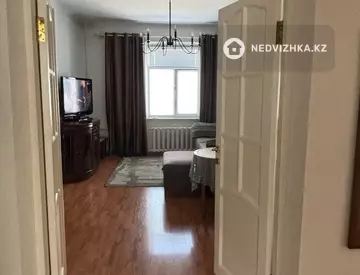 3-комнатная квартира, этаж 3 из 3, 68 м², миниатюра 12