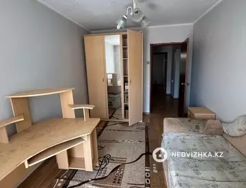 3-комнатная квартира, этаж 4 из 6, 64 м², миниатюра 11