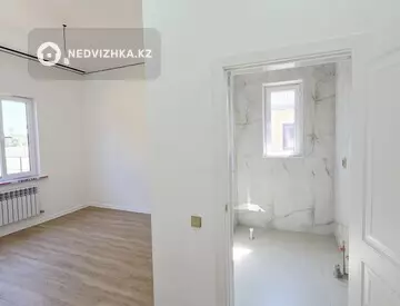 4-комнатный дом, 4 соток, 130 м², миниатюра 12
