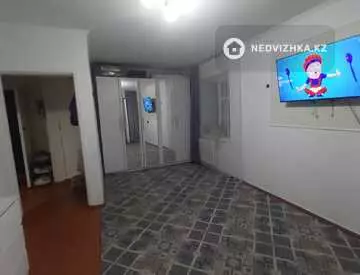 1-комнатная квартира, этаж 3 из 4, 34 м²