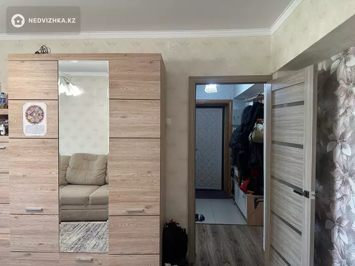 3-комнатная квартира, этаж 4 из 4, 61 м², фотография 3