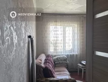 3-комнатная квартира, этаж 4 из 4, 61 м²