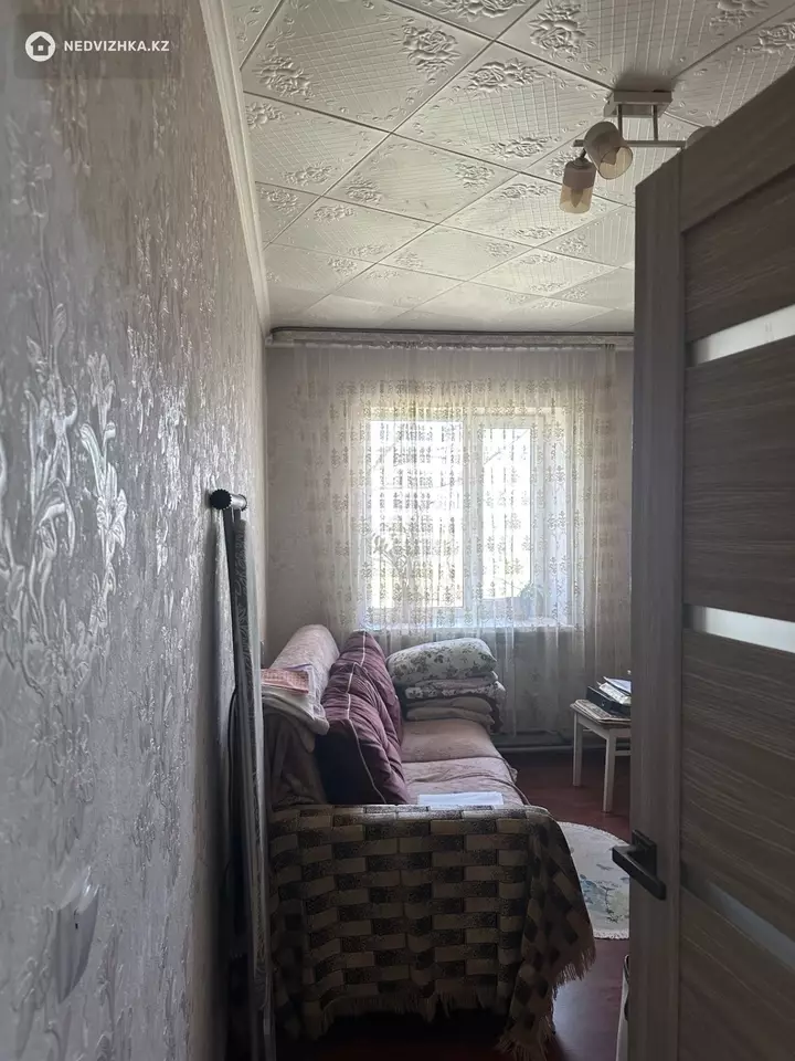 3-комнатная квартира, этаж 4 из 4, 61 м², фотография 5