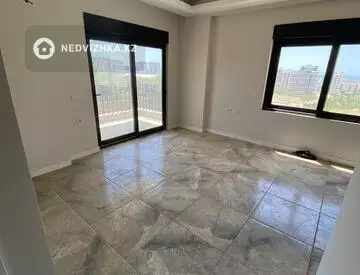 2-комнатная квартира, этаж 3 из 6, 56 м²