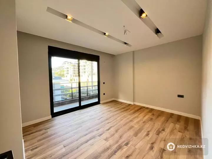 2-комнатная квартира, этаж 2 из 6, 60 м², фотография 5